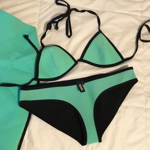 Triangl Bikini